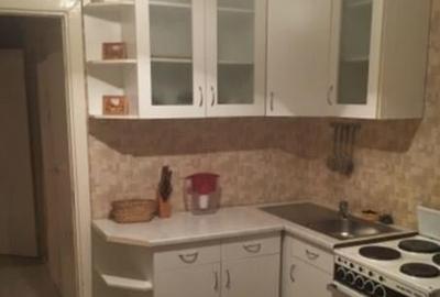 Garsonieră în Titan