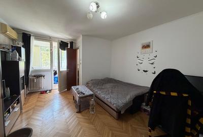 Garsonieră semidecomandată în Titan - 2