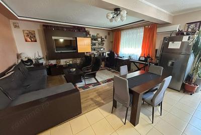 Apartament cu 3 camere în Cetate - 2