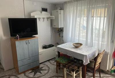 Casă cu 3 camere în Mediaș - 9