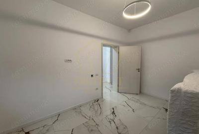 Duplex despartit prin garaj cu 5 camere | Dumbravita - 3