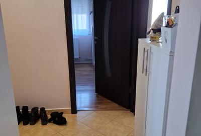 Apartament cu 3 camere decomandat în Șagului