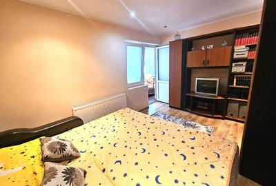 2 case la pret de una in Giulesti - lacul Morii/capatul tramvaiului 11 - 11