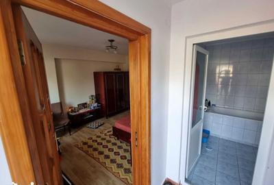 Casă cu 8 camere decomandat cu Teren 2356 Mp în Călinești - 6