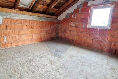 Casă individuală cu 4 camere cu Canalizare în Șofronea - 14