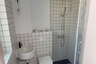 Apartament cu 3 camere în Central - 3
