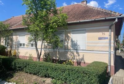 Casă cu 4 camere cu Teren 275 Mp în Central - 13