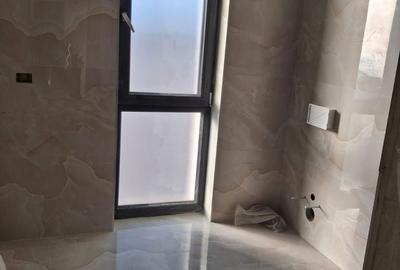 Casă cu 4 camere cu Teren 386 Mp în Micești - 12