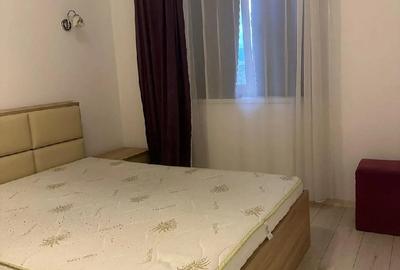 Apartament cu 2 camere decomandat în Girocului
