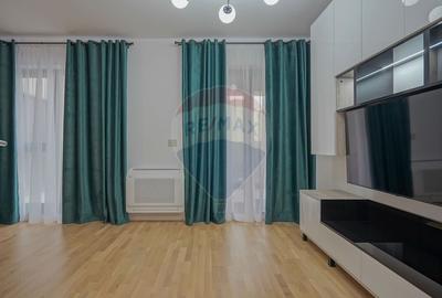 Apartament cu 2 camere de inchiriat - COSMOPOLIT  (Mihai Viteazu)