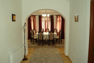 Apartament cu 3 camere decomandat în Central - 13