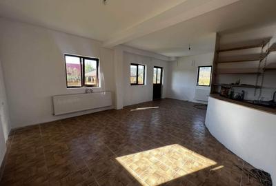 Casa cu piscina, 6 camere si 3 bai - 3