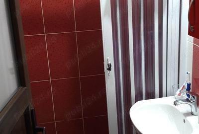Apartament cu 3 camere nedecomandat în Central
