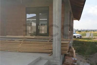 Casă cu 4 camere cu Teren 434 Mp în Cihei - 13
