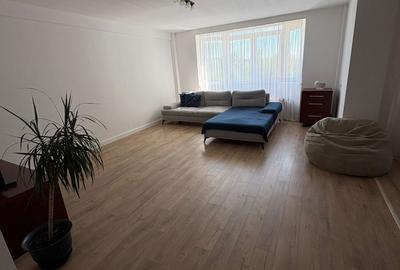 Apartament cu 3 camere decomandat în Central - 2