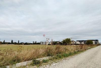 Teren Intravilan Tractoru