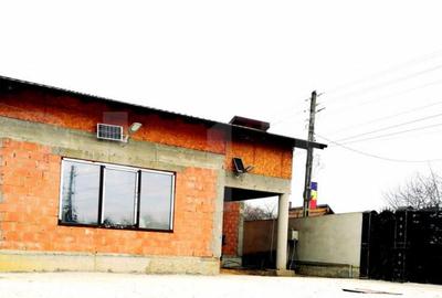 Casă cu 7 camere cu Teren 1600 Mp în Bâra - 27