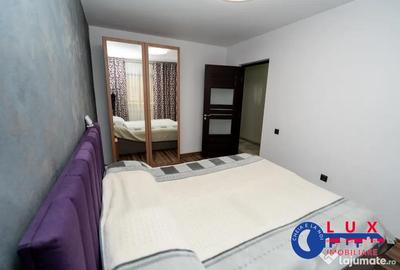 Apartament cu 3 camere decomandat în C5 - 11