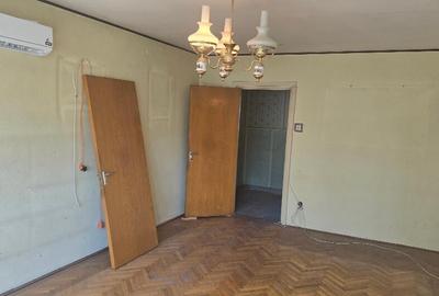 Vand apartament 3 camere decomandat in Deva, Titu Maiorescu, etaj 2 - 2