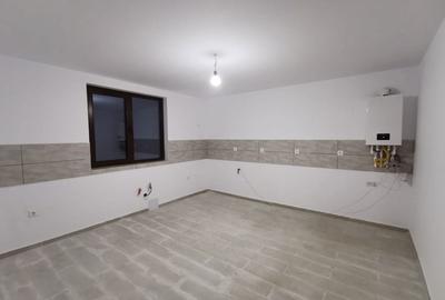 Casă cu 4 camere cu Teren 440 Mp în Chiscani - 5