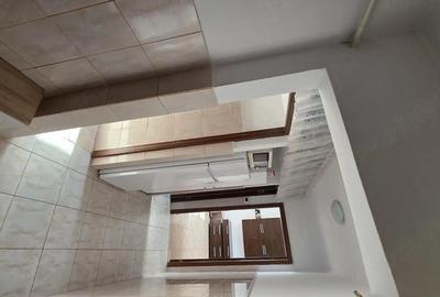 Apartament cu 2 camere semidecomandat în Central - 4