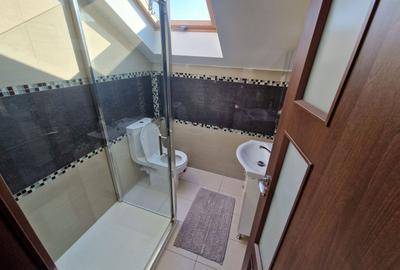 Casă individuală cu 5 camere cu Canalizare în Odăi - 6