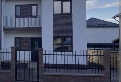 Casă în Central - 2