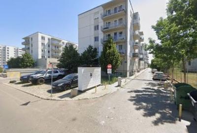 Apartament cu 3 camere decomandat în Berceni - 1