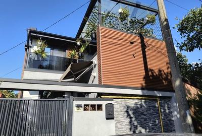 ? Casă cochetă P+1 în BucurestiI Noi , Constructie Noua