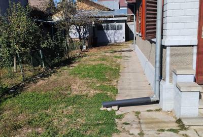 Casă cu 4 camere în Central - 2