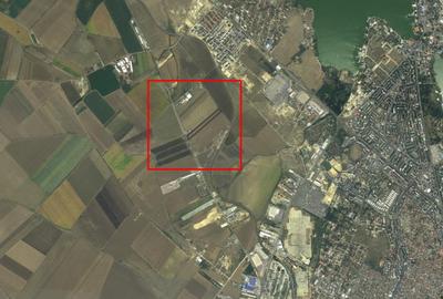 Teren extravilan 29.000 mp, 52,5 ml deschidere, acces varianta Ovidiu