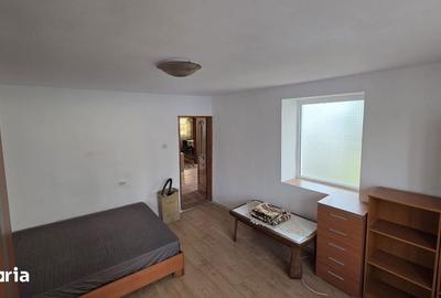 Casă cu 5 camere cu Teren 920 Mp în Central - 16