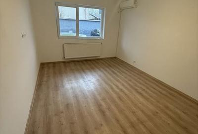 Apartament cu 2 camere decomandat în Giurgiului - 18
