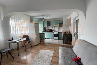 Apartament cu 2 camere semidecomandat, mobilat în Casa de Cultură