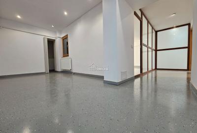 Ideal ca spatiu de birouri - apartament cu 4 camere - 6
