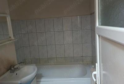 Garsonieră decomandată în Central - 2