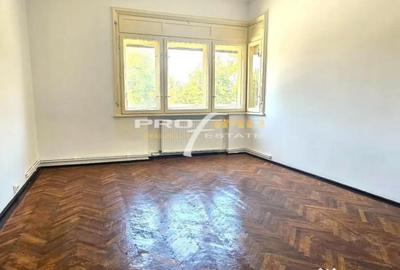 Apartament cu 6 camere decomandat în Central - 8