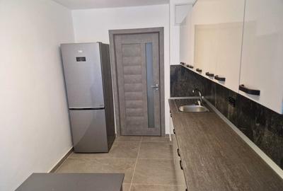 Apartament cu 2 camere decomandat în E3 - 4