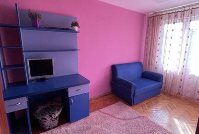 Apartament cu 3 camere semidecomandat în Central - 6