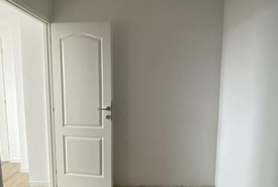 Apartament cu 3 camere semidecomandat, mobilat în Ghiroda - 8