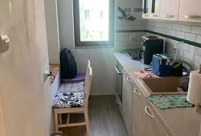 Apartament cu 2 camere semidecomandat în Podu Roș - 2