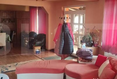 Casă cu 7 camere cu Teren 602 Mp în Nufărul - 6