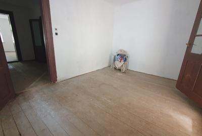 Casă cu 4 camere cu Teren 1256 Mp în Aradul Nou - 8