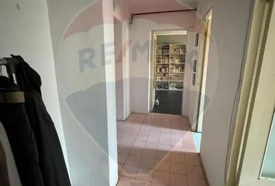 Apartament cu 2 camere decomandat în Central - 2