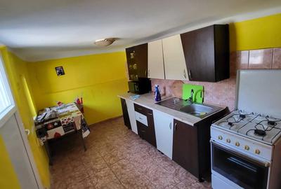 Casă cu 3 camere în Central - 2