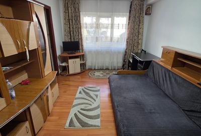 Garsonieră decomandată în Balta Albă