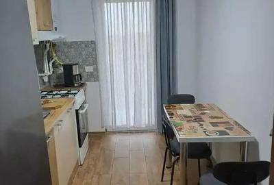 Inchiriez apartament - 3