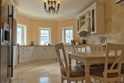 Vila Tip Duplex, 8 Camere, Teren 1100 Mp, Finisajele de Lux - 17