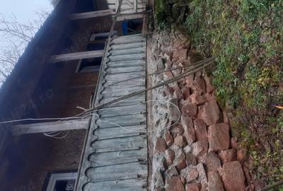 Casă cu 3 camere în Vălișoara