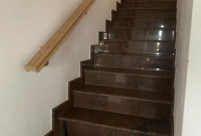 Casă cu 4 camere cu Teren 1000 Mp în Central - 13